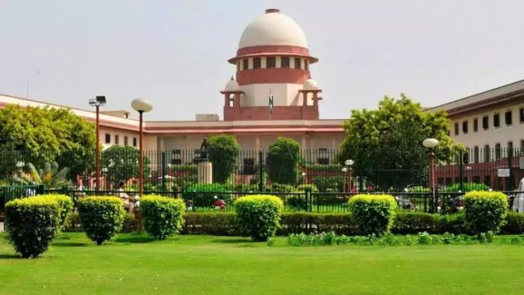 SC on Freebies: ఎన్నికల్లో ఉచితాలు ప్రకటించడంపై సుప్రీం సంచలన వ్యాఖ్యలు..