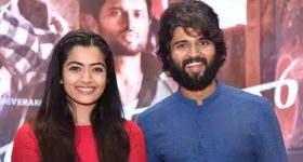 Vijay Devarakonda: బుద్దుందా విజయ్.. రష్మికను అలా వదిలేస్తావా.. ఆ హీరోను చూసి నేర్చుకో