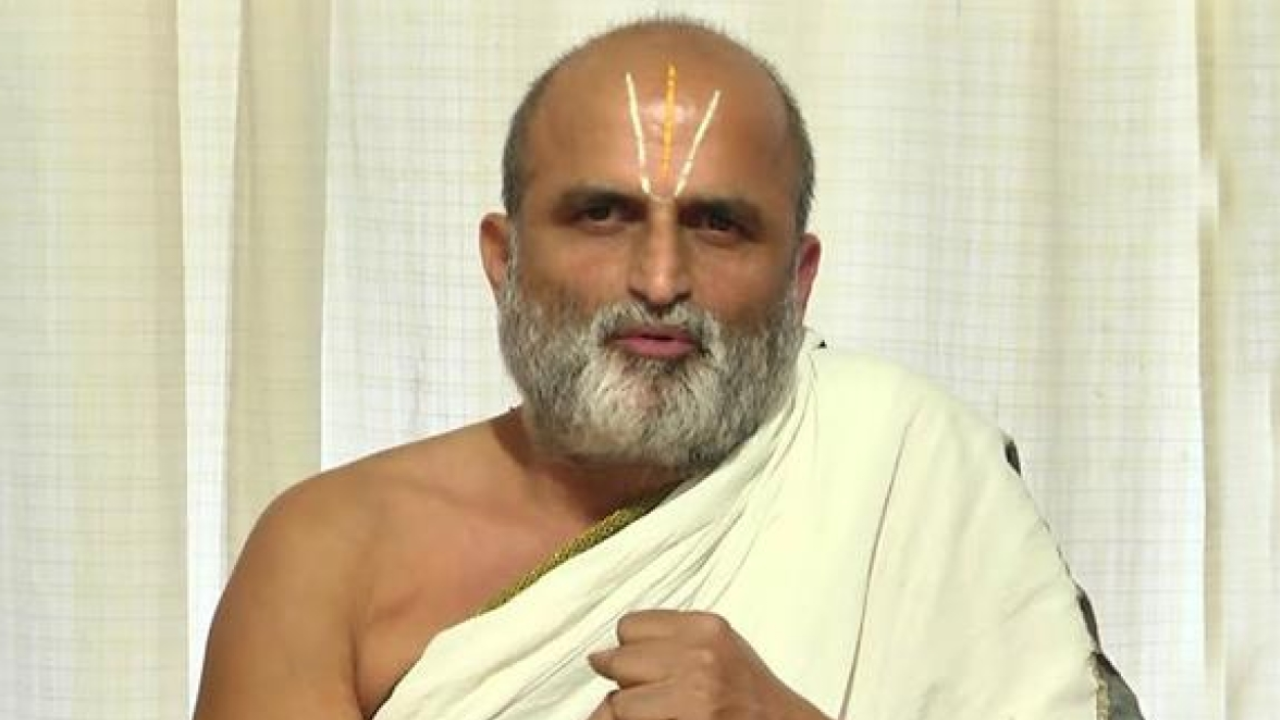 Chilukuru Balaji temple : చిలుకూరు బాలజీ ప్రధాానార్చకులు రంగరాజన్ పై విచక్షణారహిత దాడి..