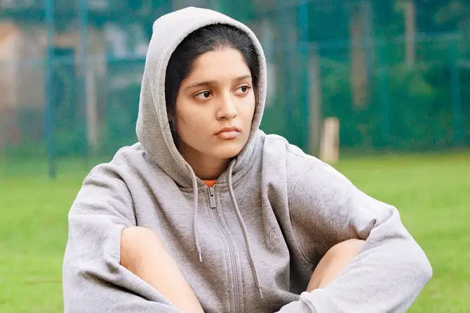 Actress Ritika Singh Photo Gallery