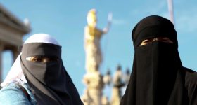 Burkha ban fine: బురఖా వేసుకున్నందుకు రూ.9,500 జరిమానా.. అక్కడ అదే రూల్!