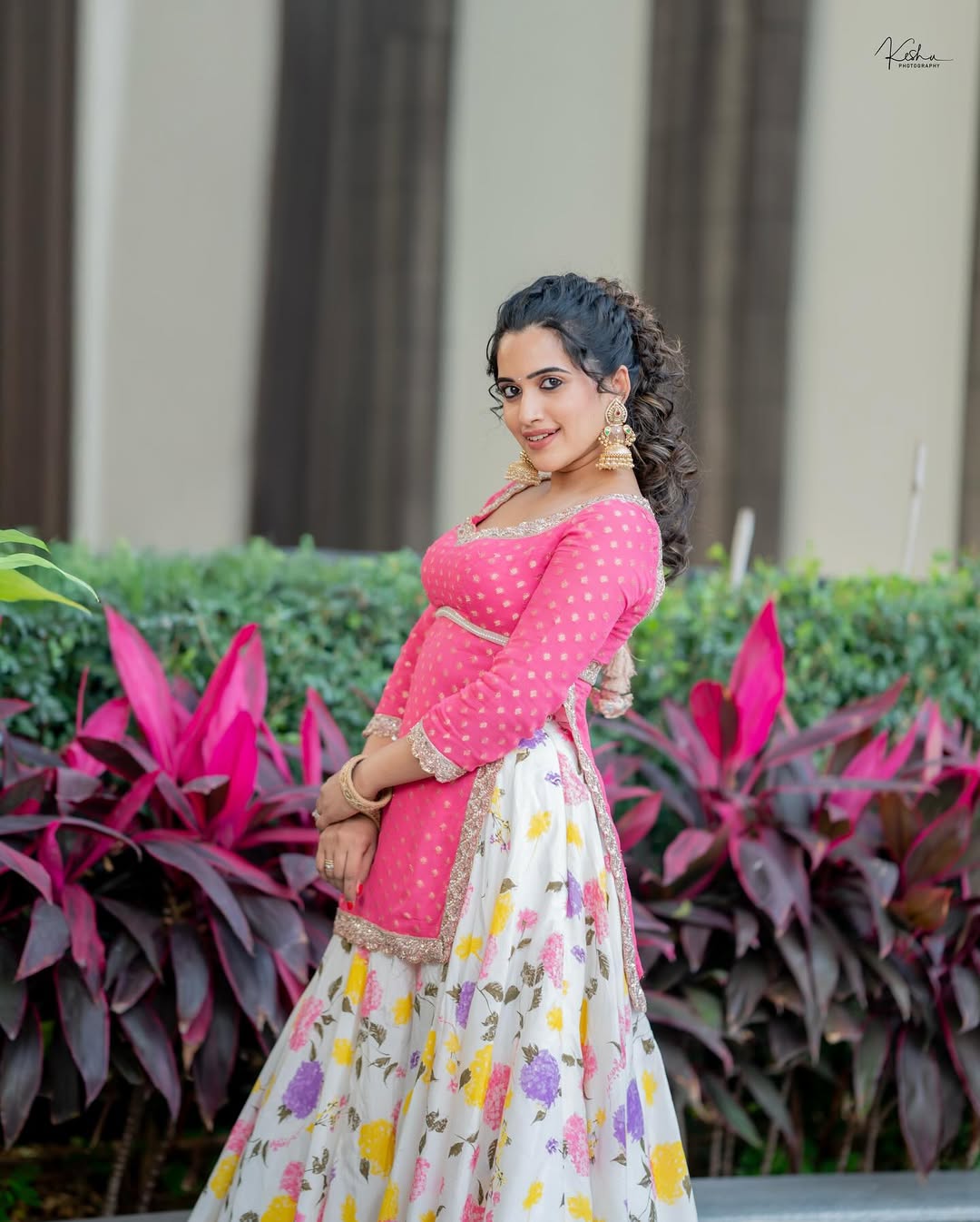 Sravanthi Chokarapu Photo Gallery