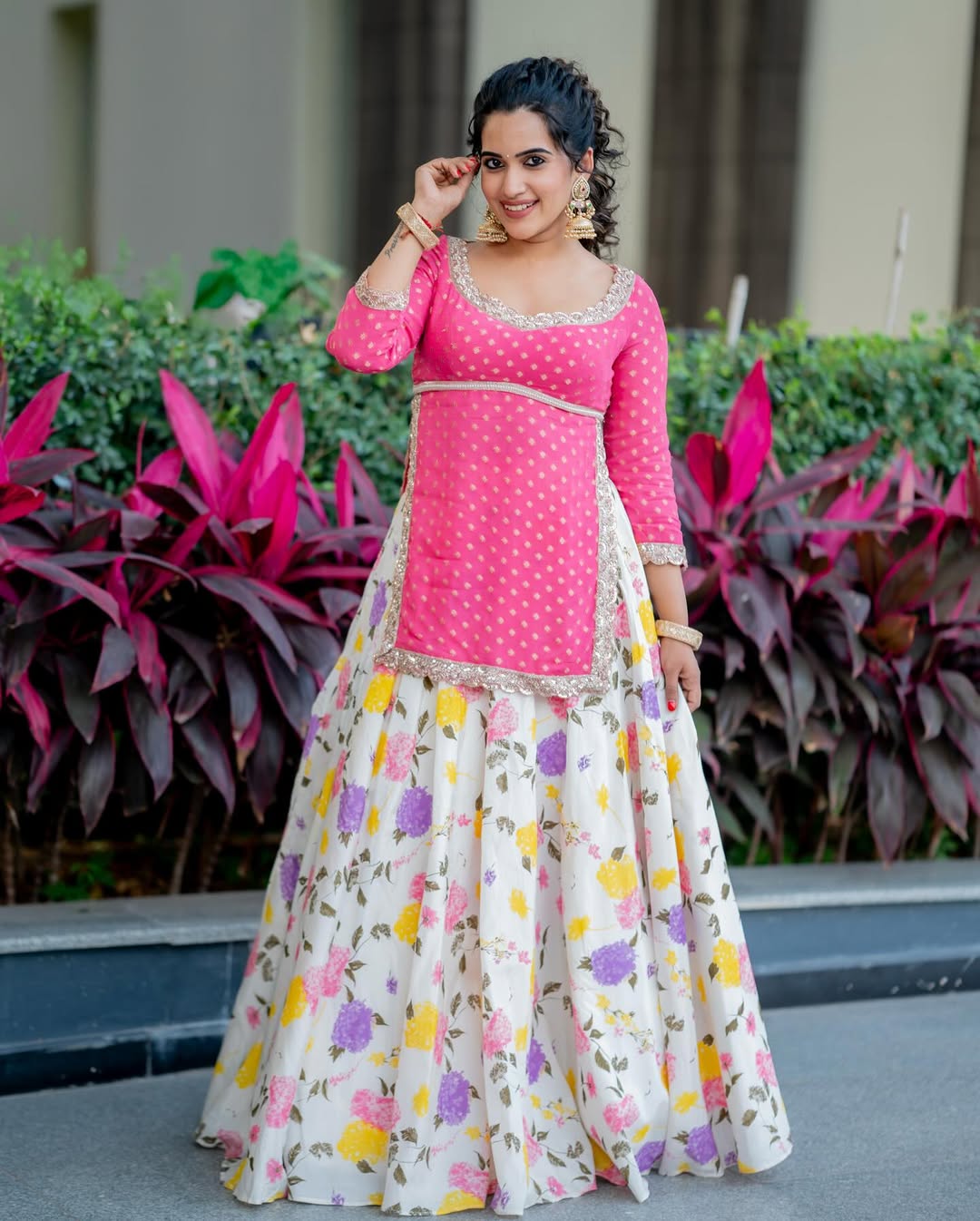 Sravanthi Chokarapu Photo Gallery