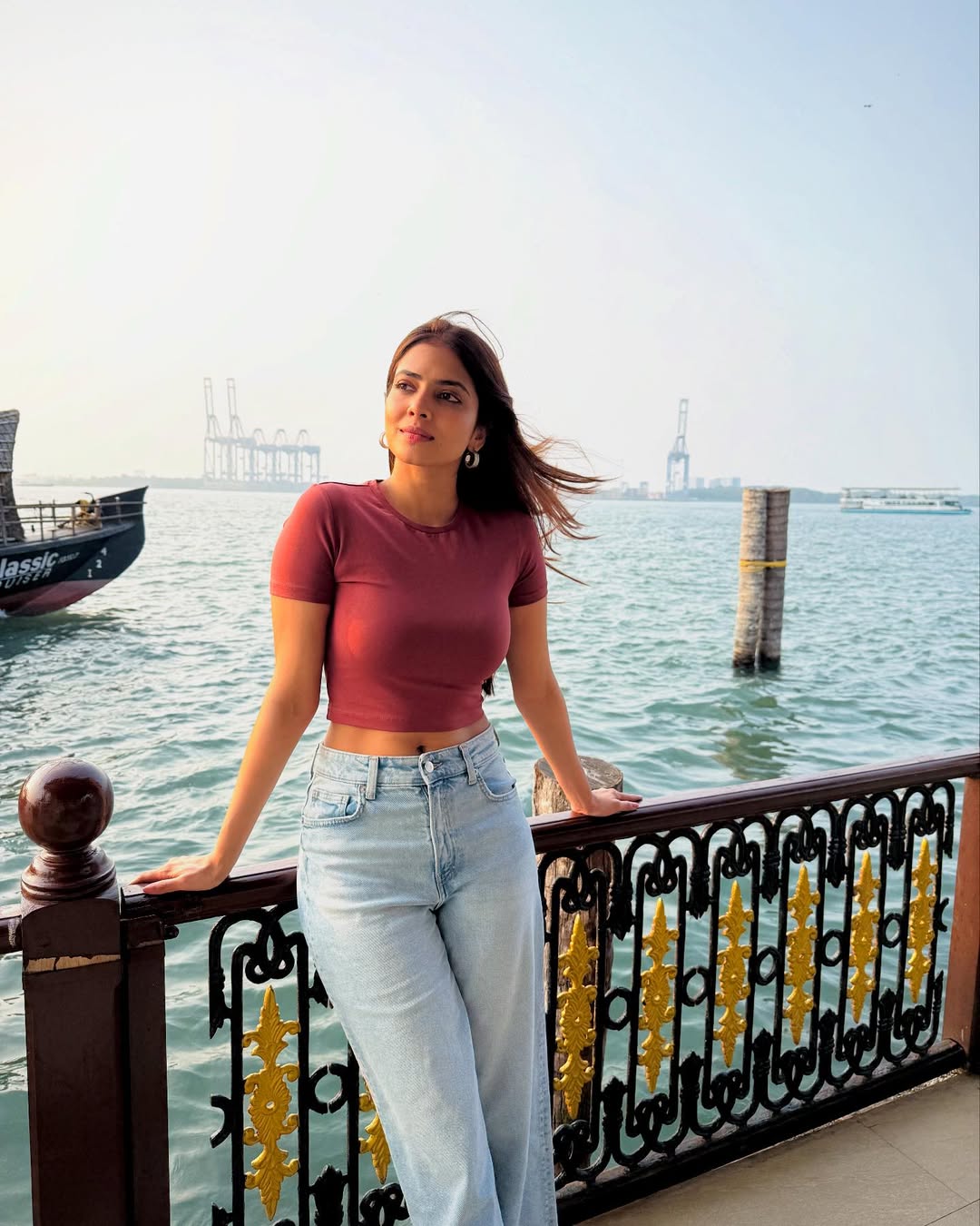 Malavika Mohanan Photo Gallery