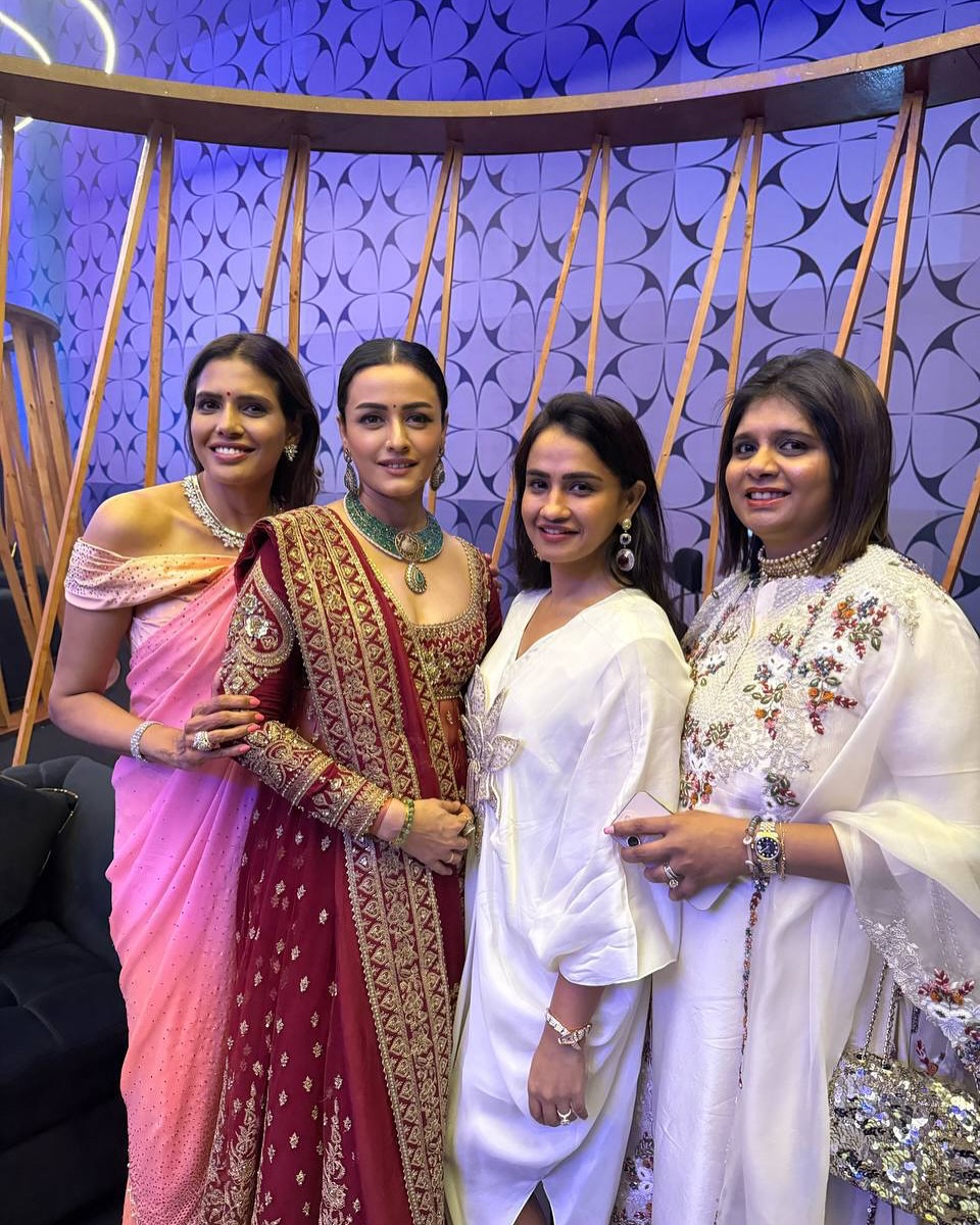 Actress Namrata Shirodkar Photo Gallery