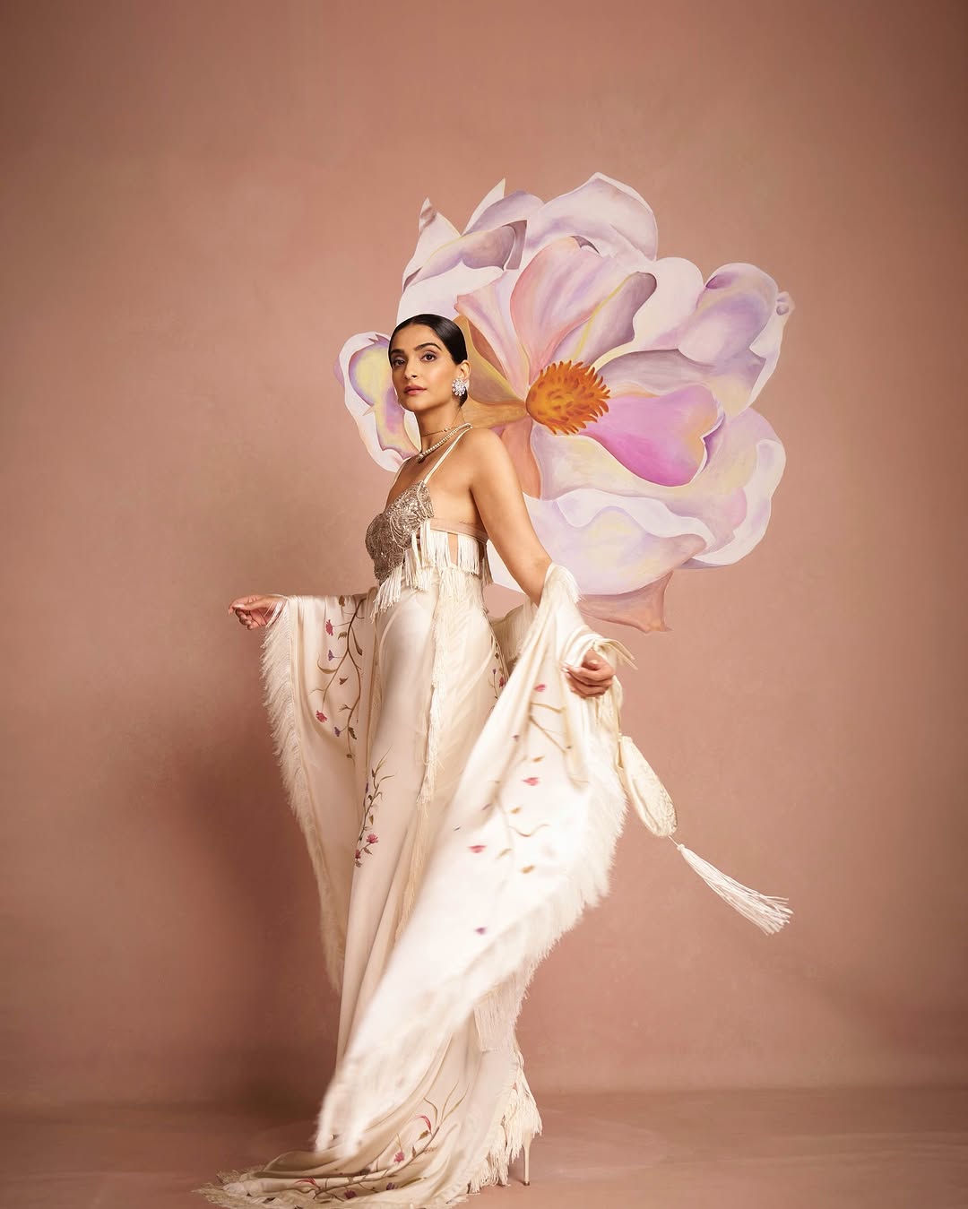 Actress Sonam Kapoor Photo Gallery