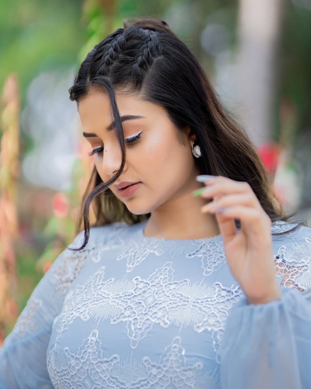 Sreemukhi Photo Gallery