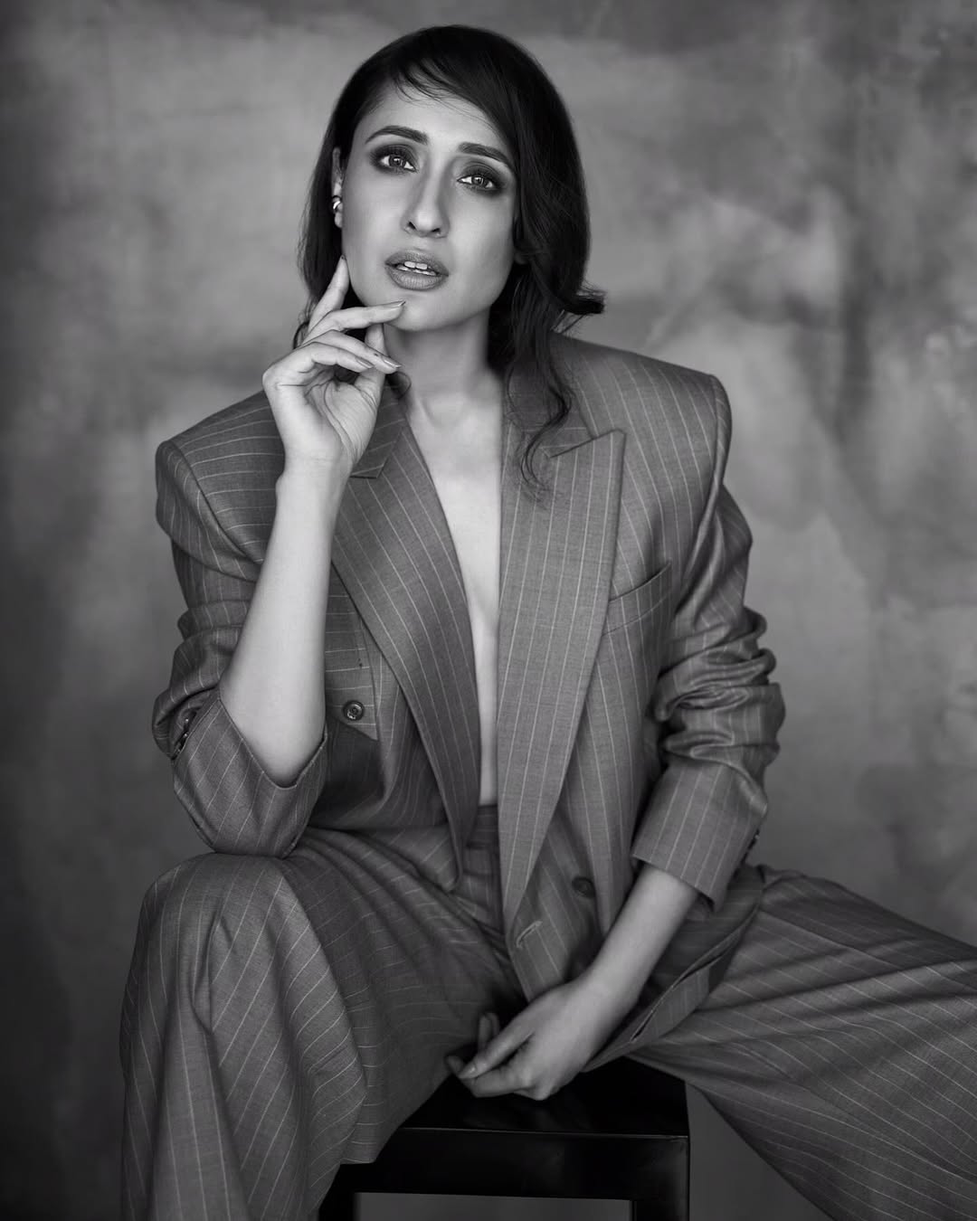 Pragya Jaiswal Photo Gallery