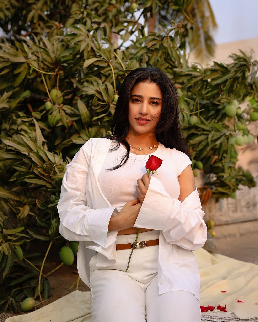 Actress Daksha Nagarkar Photo Gallery