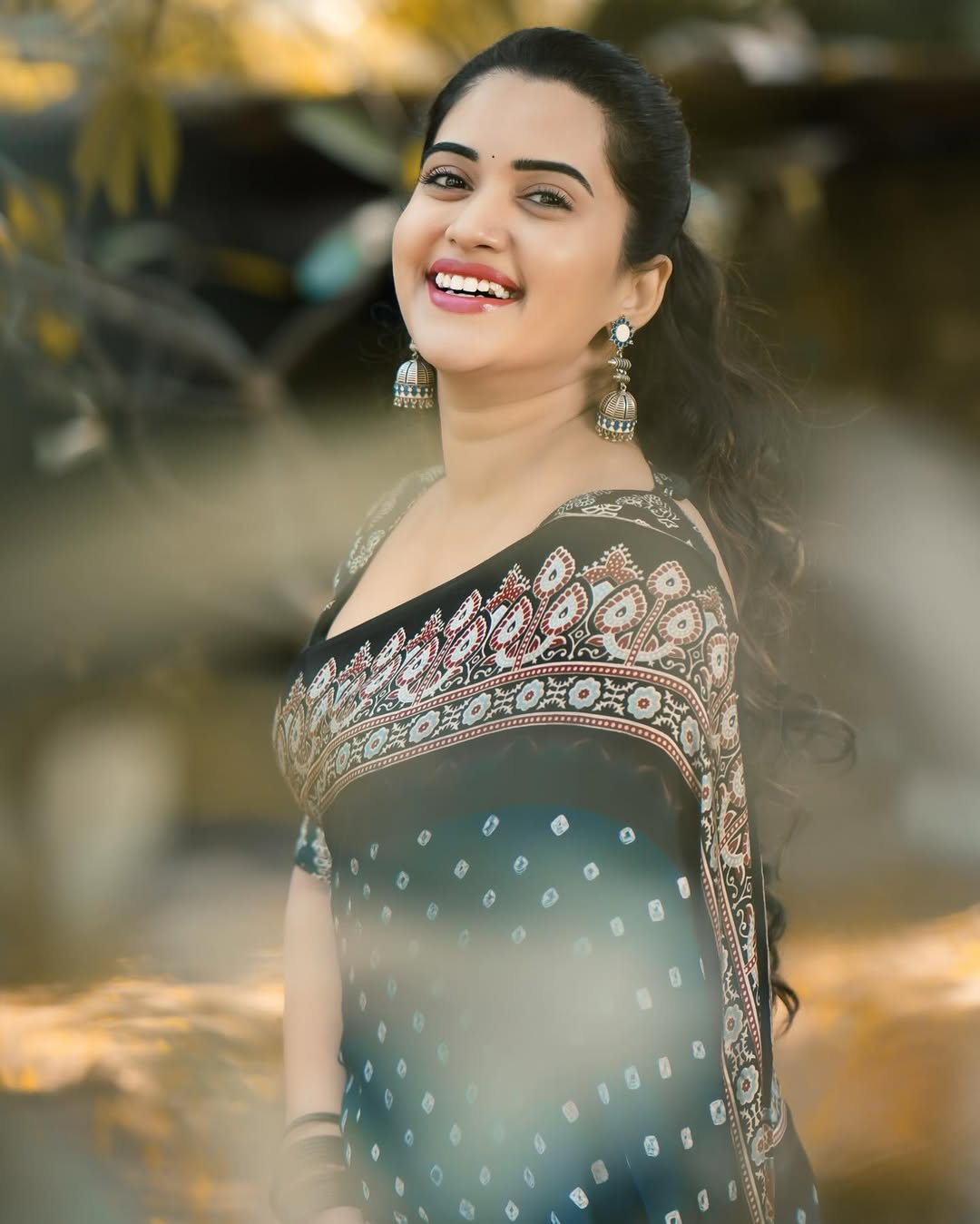 Sravanthi Chokarapu Photo Gallery