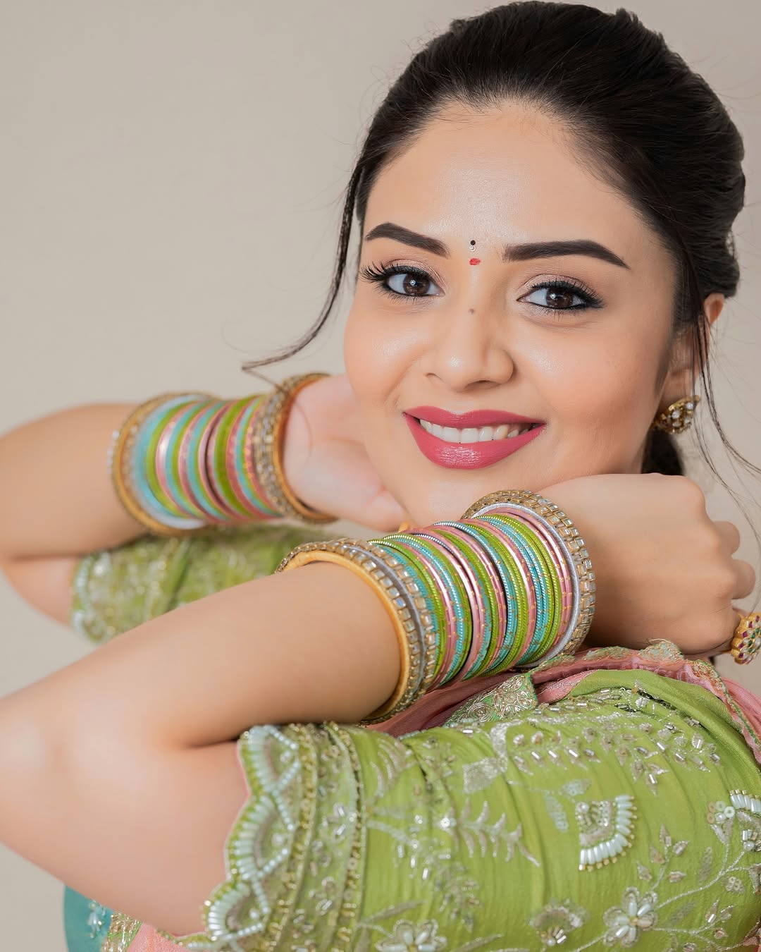 Sreemukhi Photo Gallery