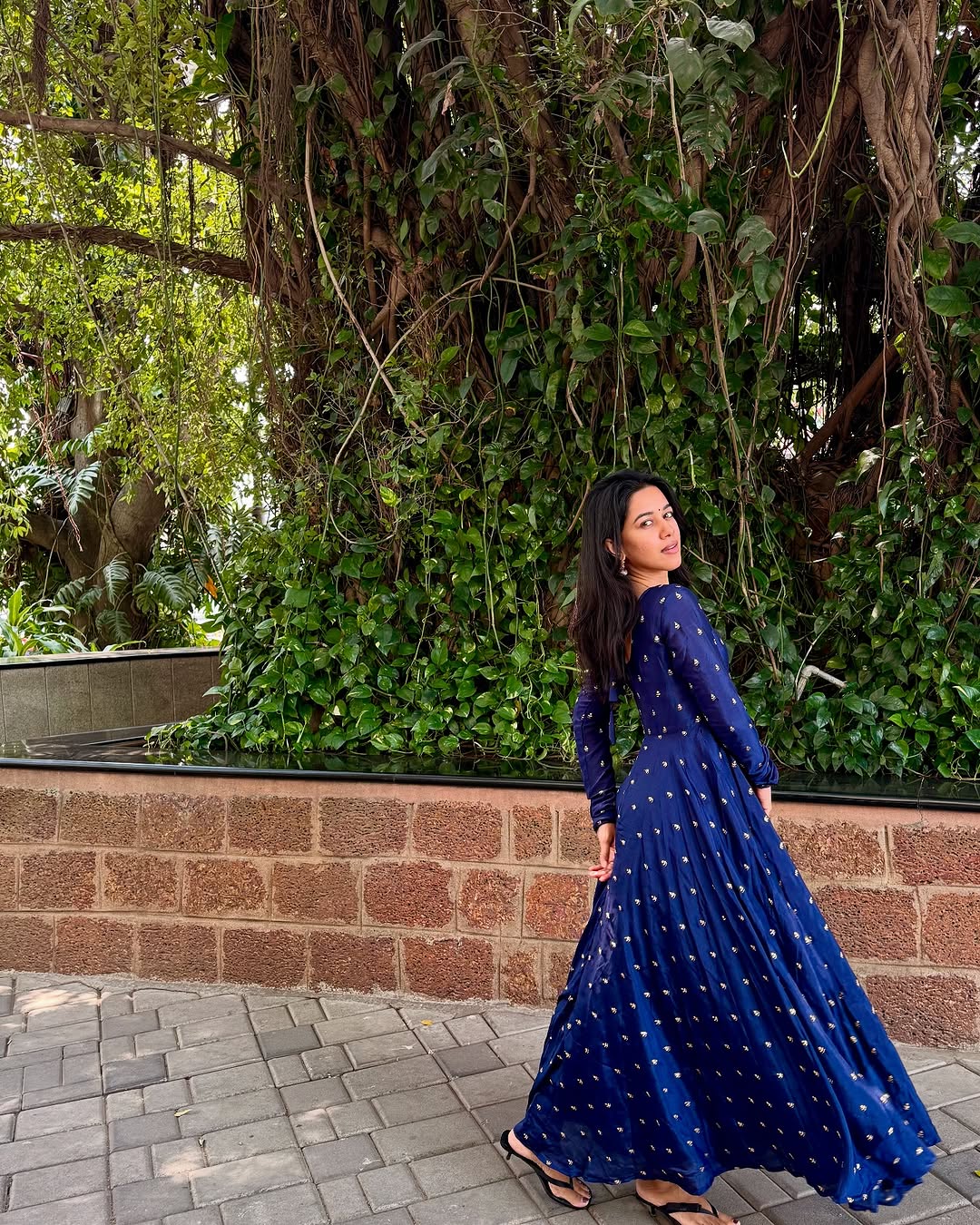 Mirnalini Ravi Photo Gallery