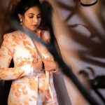 Anjali : అల్ట్రా స్టైలిష్ లుక్ లో అంజలి.. స్టిల్స్ మాములుగా లేవు..