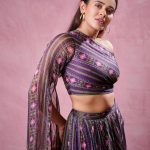 Hebah Patel : కేక పుట్టిస్తున్న హెబ్బా అందాలు.. కుర్రాళ్లకు నిద్రపట్టదు..
