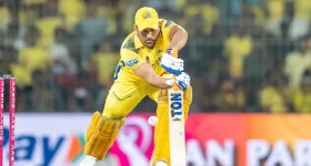 Ms Dhoni: నెంబర్ 9లో ధోని బ్యాటింగ్... సెల్ఫిష్ అంటూ ట్రోలింగ్ ?