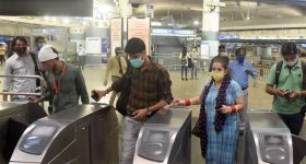 Indian Railway: ఇండియన్ రైల్వే సరికొత్త నిర్ణయం, ఇక టికెట్ లేకుండా స్టేషన్ లోకి అడుగు పెట్టడం అసాధ్యం!