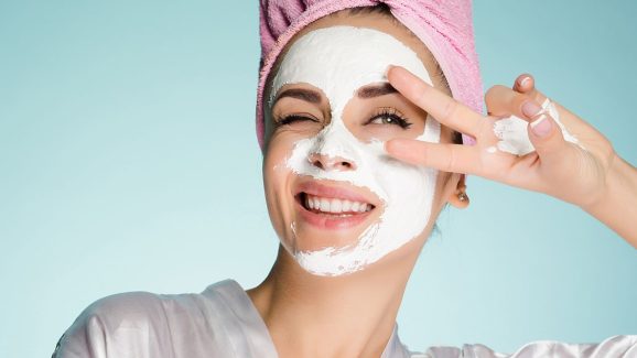 Summer Face Packs: సమ్మర్‌లో తప్పకుండా వాడాల్సిన ఫేస్ ప్యాక్స్ !