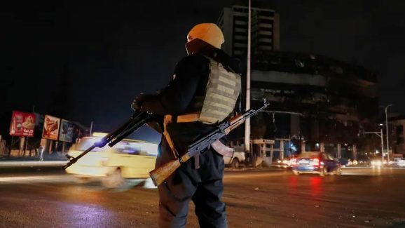 Attack: పోలీసు గస్తీ బృందంపై దాడి.. 13 మంది మృతి