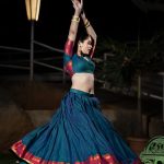 Priyanka Jain: నీలో ఈ యాంగిల్ కూడా ఉందా.. నడుము అందాలతో గిలిగింతలు పెడుతున్న ప్రియాంక..!