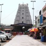 AP News : గుడిలో రెడ్డి.. అసెంబ్లీ రౌడీ సినిమా స్టైల్‌లో దోపిడీ