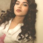 Kayadu Lohar: వైట్ డ్రెస్‌లో ఏంజెల్‌లా కాయదు.. యూత్ లేటెస్ట్ క్రష్ మామూలుగా లేదుగా.!