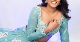 Eesha Rebba: అందాలతో అబ్బా అనిపిస్తున్న ఈషా.. హంస లాంటి ఫోజులతో..!