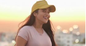 Deepthi Sunaina: మేడెక్కిన దీప్తి.. స్టన్నింగ్ లుక్ తో అదరహో అనిపిస్తూ..!