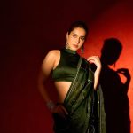 Raashi khanna: చీరకట్టులో అందాలతో ఆకట్టుకుంటున్న రాశీ ఖన్నా..!