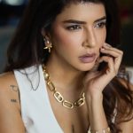 Manchu Lakshmi: చాలారోజుల తర్వాత గ్లామర్ ఫోటోలతో పిచ్చెక్కిస్తున్న మంచక్క..