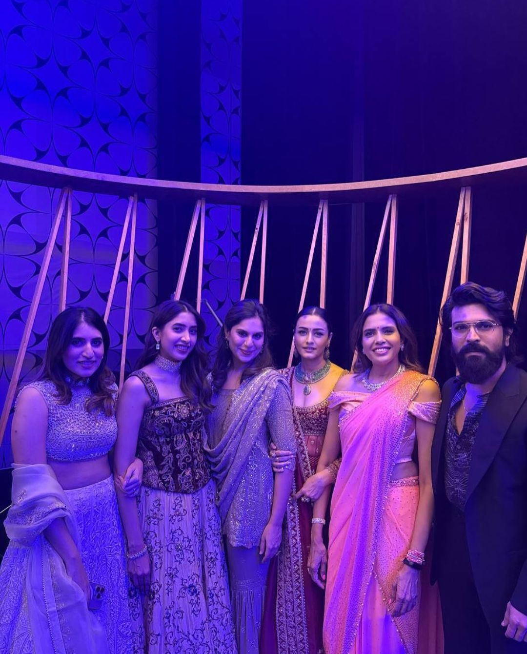 Namrata shirodkar:చెర్రీ ఫ్యామిలీతో కలిసి నమ్రత పార్టీ.. మహేష్ ఎక్కడ?