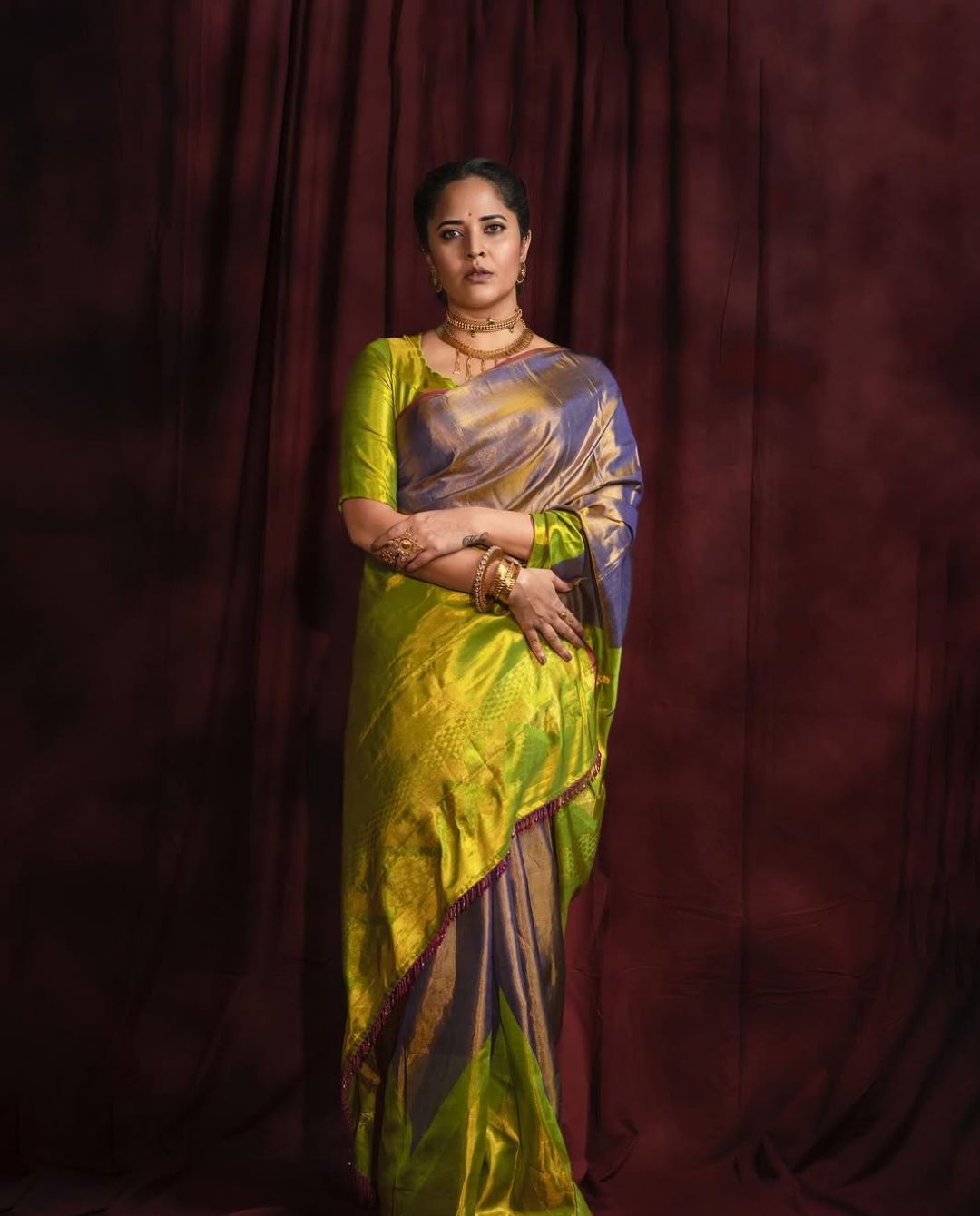 Anasuya: పట్టుచీరలో పద్ధతిగా మారిపోయిన అనసూయ.. లుక్ వైరల్..!