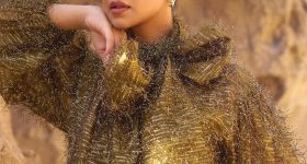 Deepika Padukone: ఎడారిలో దీపికా అందాలు... చమటలు పడుతాయ్‌రో..!