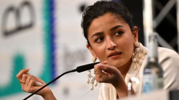Alia Bhatt: అందుకే రాహా ఫోటోలు తొలగించా.. తొలిసారి స్పందించిన ఆలియా భట్..!