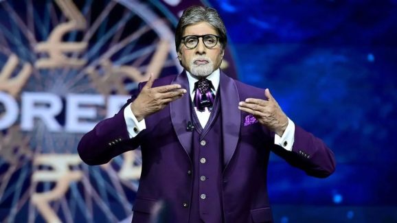 Amitabh Bachchan : కెమెరాకు దూరం అవుతున్న బిగ్ బి… ఫ్యాన్స్ తట్టుకుంటారా..?