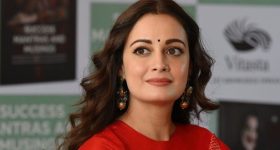 Ravi Shastri: కోహ్లీ కోసం రూల్స్ మార్చిన బీసీసీఐ.. డేటింగ్ లో కూడా !