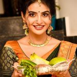 Ananya Nagalla : పండగపూట పట్టుచీరలో అనన్య నాగళ్ల క్యూట్ స్టిల్స్.. ఇంత అందంగా ఉంటే కష్టమే.