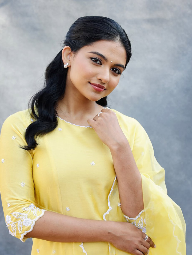 మరో స్టార్‌ హీరోతో ఛాన్స్ కొట్టేసిన మమితా బైజు