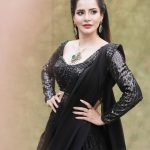 Ashu Reddy : బ్లాక్ లెహంగాలో అందాలతో రెచ్చగొడుతున్న అషు.. అబ్బా ఏముంది..