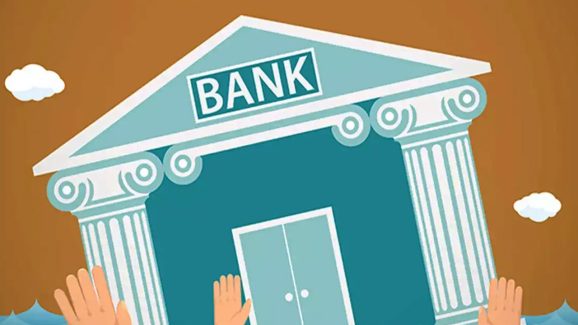 Banking Crisis: బ్యాంకింగ్ రంగానికి భారీ దెబ్బ..త్వరలో ఉద్యోగుల కోత తప్పదా, కారణమిదేనా..