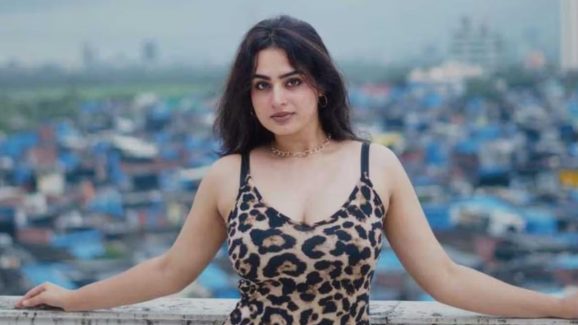 Ayesha Khan : షూటింగ్ లో స్పృహ కోల్పోయిన ‘ఓం భీమ్ బుష్’ బ్యూటీ … ఆమె హెల్త్ ఇప్పుడెలా ఉందంటే..?