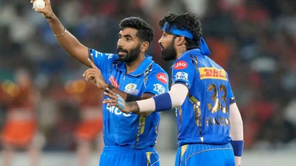 Mumbai Indians: ఐపీఎల్ 2025 కంటే ముందే ముంబైకి షాక్‌..ఇద్దరు ప్లేయర్లు దూరం ?
