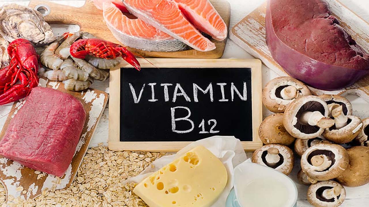 Vitamin B12: మీలో ఈ లక్షణాలున్నాయా ? అయితే జాగ్రత్త !