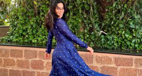 Mirnalini Ravi : బ్లూ డ్రెస్ లో క్యూట్ లుక్ లో మృణాళిని.. ఇది కదా ఫ్యాన్స్ కోరుకునేది..