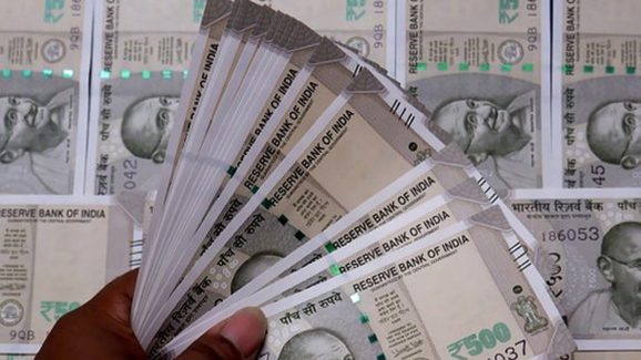 Investment Plan: ఒక్కసారి పెట్టుబడి పెడితే.. 30 ఏళ్లపాటు రూ.33 వేల ఆదాయం!