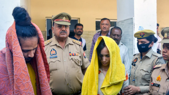 Meerut murder Case : జైలులో గంజాయి కోసం గొడవ – మీరఠ్ హత్య కేసు నిందితుల విచిత్ర ప్రవర్తన