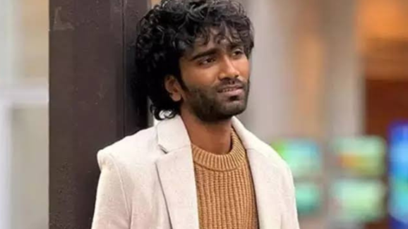 Pradeep Ranganathan: ‘డ్రాగన్’ హీరో రేంజ్ వేరయా..ముగ్గురితో రొమాన్స్..