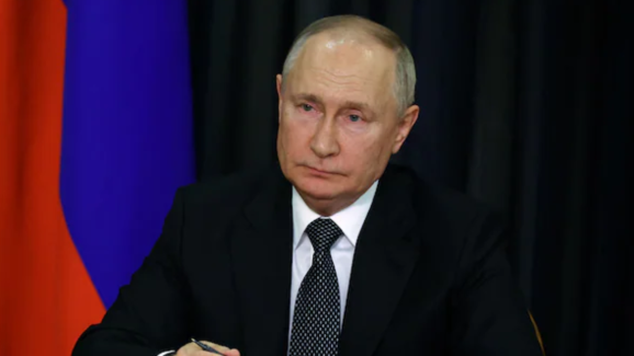 Putin on Ukrainian Citizens : దేశ పౌరసత్వం తీసుకోండి, లేదంటే – ఉక్రెయిన్ పౌరులకు పుతిన్ అల్టిమేటం