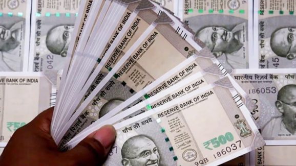 8th Pay Commission: ఉద్యోగులకు మరో దెబ్బ..సాలరీ పెంపుపై సంచలన నిర్ణయం..