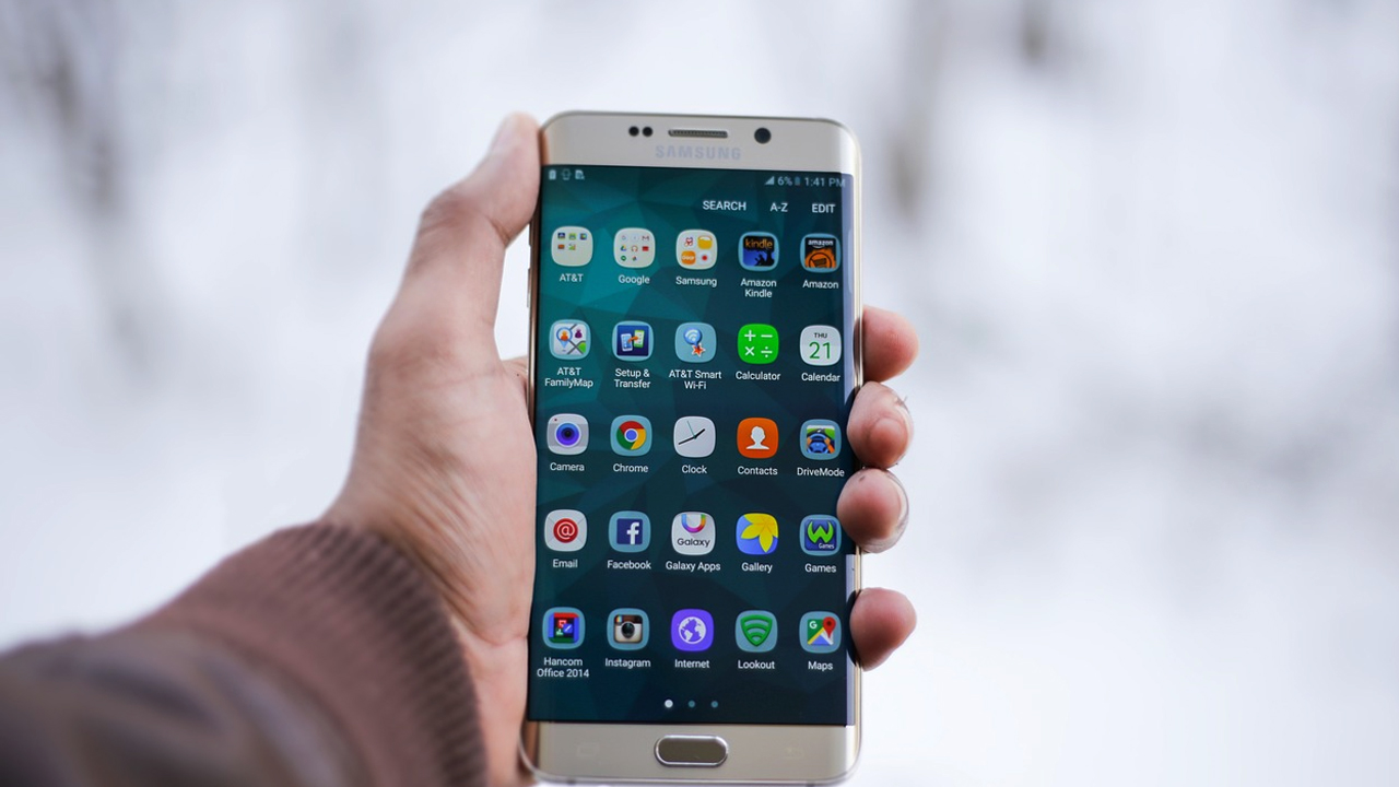 Samsung: క్రేజీ ఏఐ ఫీచర్లతో మార్కెట్లోకి మూడు కొత్త స్మార్ట్ ఫోన్స్..