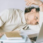 Imposter Syndrome: చిన్న విషయానికి కూడా చాలా బాధ పడిపోతున్నారా..? ఇంపోస్టర్ సిండ్రోమ్ కావొచ్చు